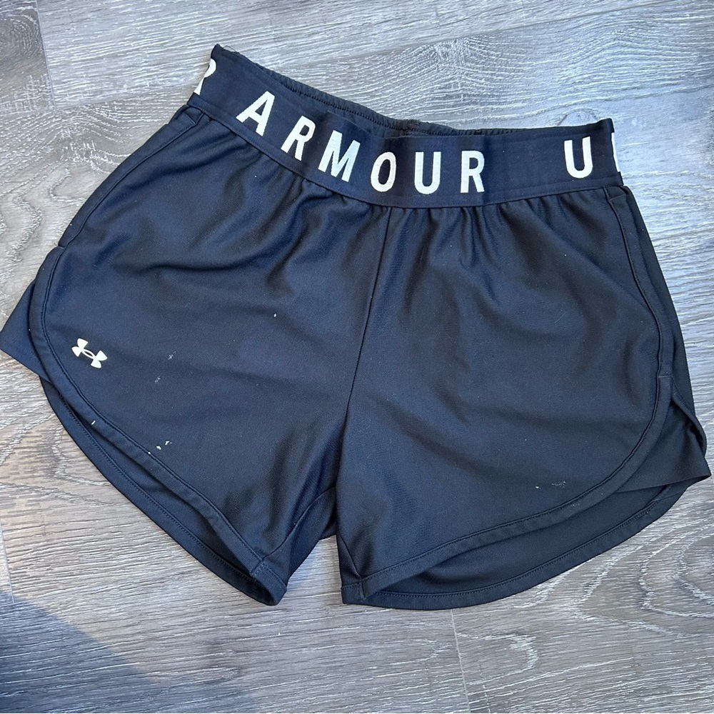 Under Armour Women's Athletic Black Shorts Size Small